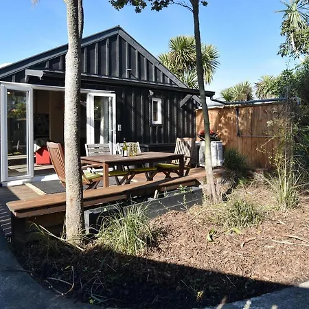 Aspen Villa - Christchurch Holiday Homes